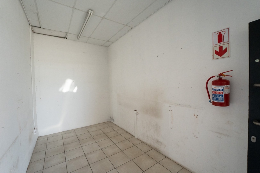 To Let Commercial Property for Rent in Kwazakhele Eastern Cape